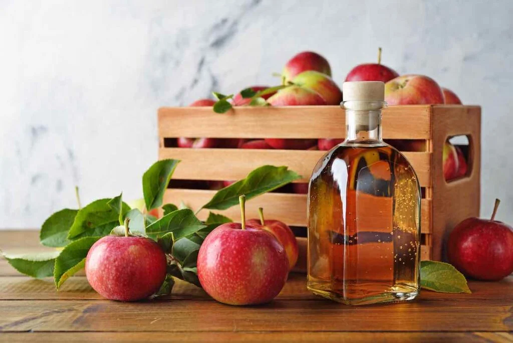 Apple cider vinegar benefits in Hindi - सुबह खाली पेट सेब का सिरका पीने के 7 फायदे
